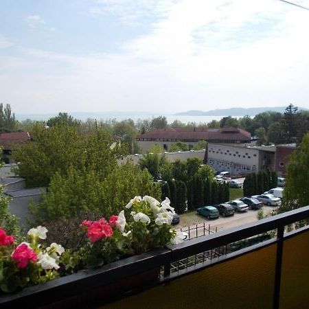Liliom Apartments Balatonfuered 외부 사진