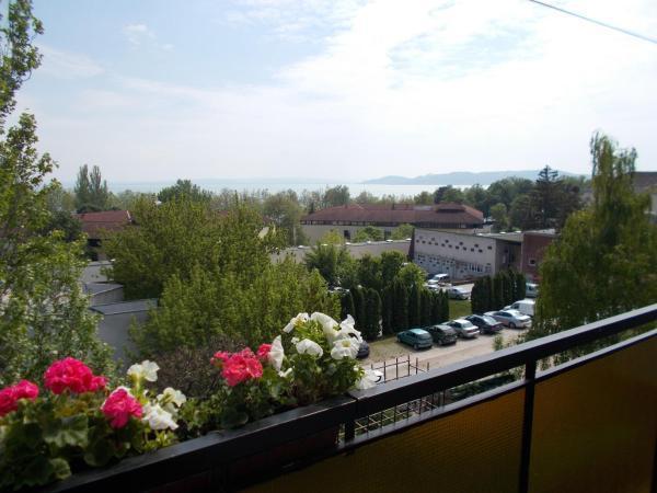 Liliom Apartments Balatonfuered 외부 사진